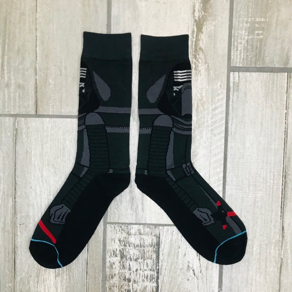 3-Pairs Star Wars Super Soft Graphic Socks - Picture 2 of 14